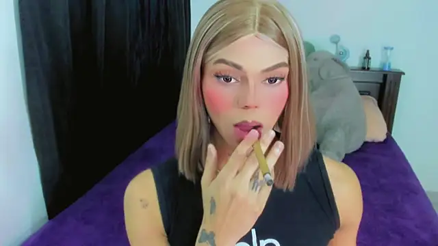 Flora Minx online show from December 21, 11:05 am