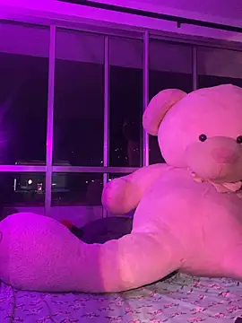 Flora Minx online show from February 7, 10:10 am