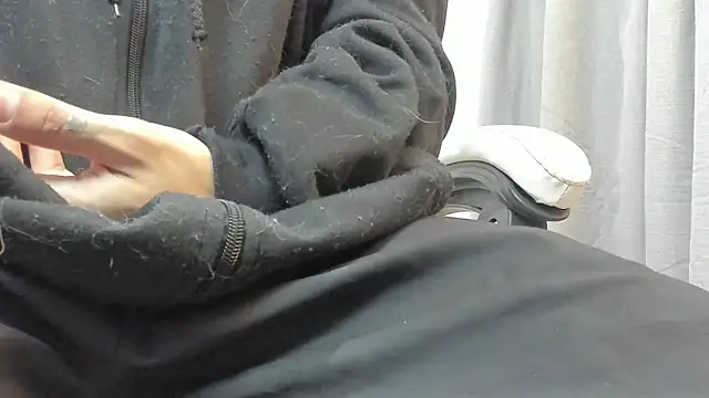 MilkWhore1 online show from March 3, 8:49 pm