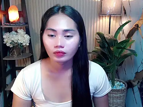 sluttyprincess0 online show from February 6, 12:05 am