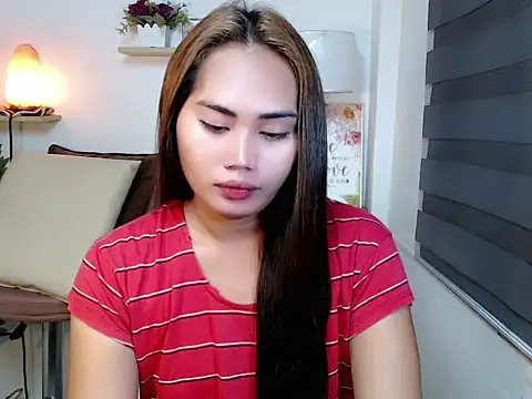 sluttyprincess0 online show from March 28, 10:55 pm