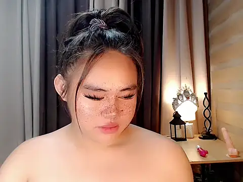 Snapshot of ursexy_ceciliaxx chatting on October 6, 2:28 pm ursexy ceciliaxx online show from October 6, 2:28 pm