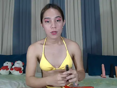 Jadehotcum online show from June 2, 12:40 pm