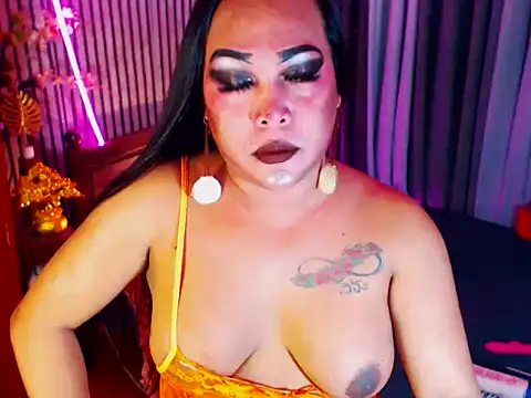 CumFactoryLuna online show from February 7, 2:17 am