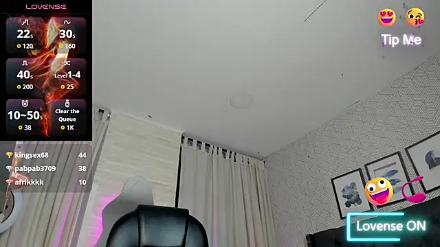 Snapshot of sweet__vanessa1 chatting on September 17, 6:40 am sweet vanessa1 online show from September 17, 6:40 am