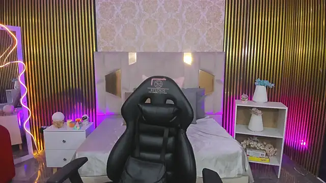 Shinedark tay1 online show from September 11, 3:48 am