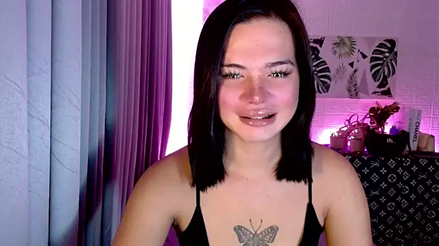 Snapshot of _SexyButterfly chatting on October 14, 8:20 pm SexyButterfly online show from October 14, 8:20 pm