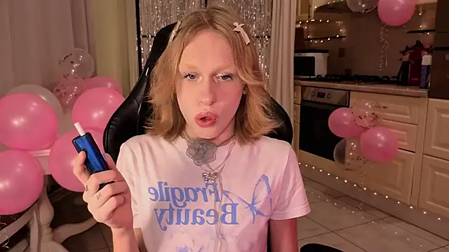 BarbieRichy online show from October 24, 5:56 am