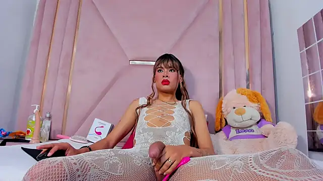 jazmin waked online show from October 18, 3:32 am