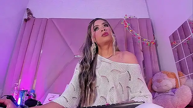 jazmin waked online show from June 4, 4:04 am
