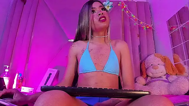 jazmin waked online show from June 20, 9:23 am