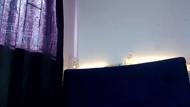 Megan Gil  online show from June 20, 8:34 pm