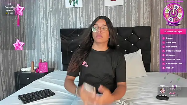 Snapshot of Hailey_johnsonn chatting on September 14, 2:21 pm Hailey johnsonn online show from September 14, 2:21 pm