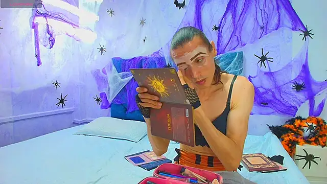 Snapshot of shantala_nastasiia chatting on October 12, 1:35 pm shantala nastasiia online show from October 12, 1:35 pm