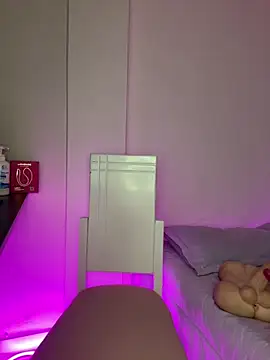 Zara Bel online show from November 20, 6:30 pm