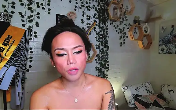 Snapshot of YourNikkieXxx chatting on September 10, 4:28 pm YourNikkieXxx online show from September 10, 4:28 pm