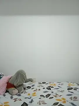 alanastones-19 online show from April 20, 2:46 am