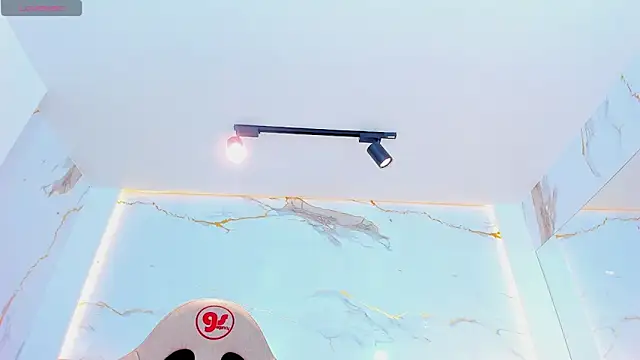 valirya devote online show from November 8, 4:02 am