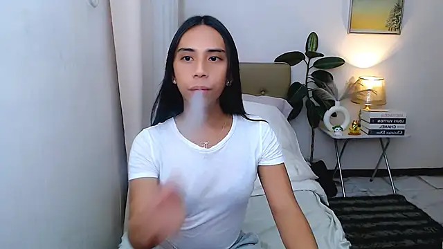 scarlet smith7 online show from June 4, 8:06 am