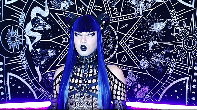 naomi satan online show from April 1, 10:51 pm