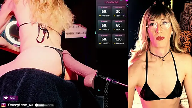 EmeryLune xo online show from March 25, 2:06 am