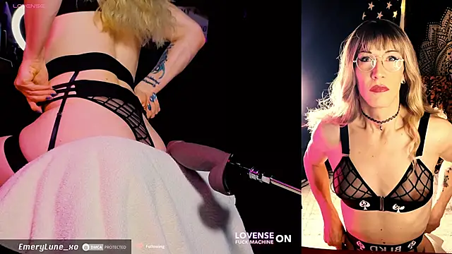 EmeryLune xo online show from April 15, 5:35 am