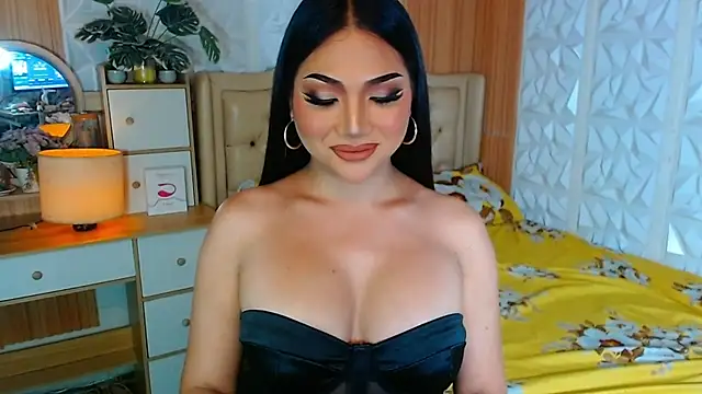 Snapshot of QueenMistressMaria chatting on October 12, 10:40 am QueenMistressMaria online show from October 12, 10:40 am