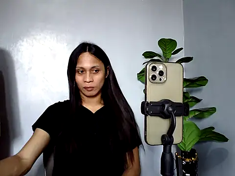 Snapshot of missruffa chatting on September 23, 5:02 am missruffa online show from September 23, 5:02 am