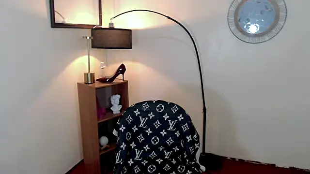 Alison mooreX online show from October 3, 3:45 pm