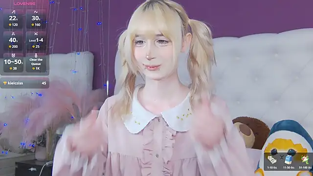 cutetomie online show from April 7, 9:27 pm