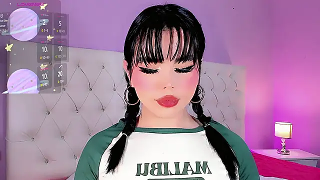 DaniielaV online show from October 20, 1:47 pm