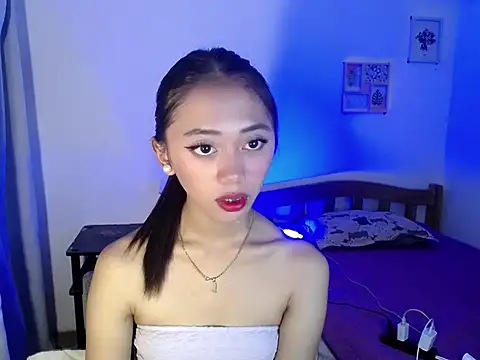 lovely kiannaHugecock online show from March 7, 7:47 am