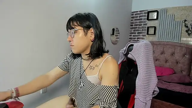 christina vamp1 online show from November 21, 1:56 pm