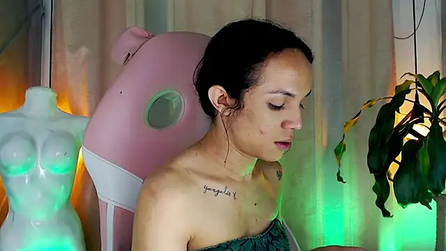 Cristal Gem1 online show from April 21, 11:50 am