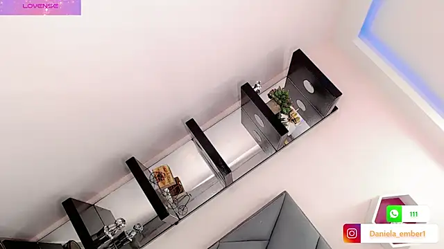 Snapshot of Amira_Ember chatting on October 10, 9:49 pm Amira Ember online show from October 10, 9:49 pm