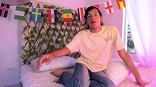 E R O S  online show from June 25, 11:58 am