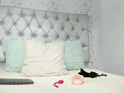 michelle perla online show from October 29, 7:12 pm