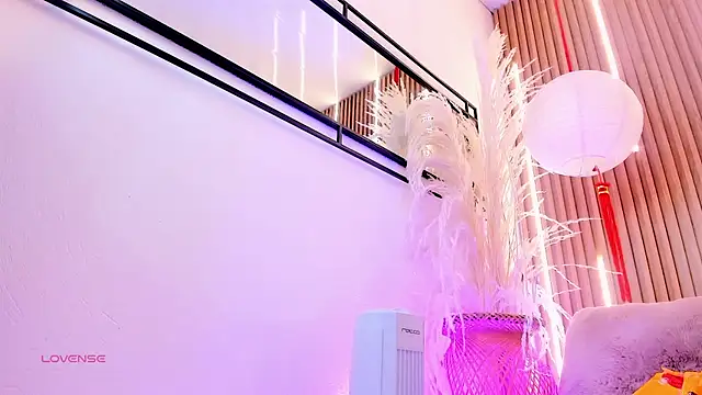 ArianaSantana online show from January 18, 12:57 pm