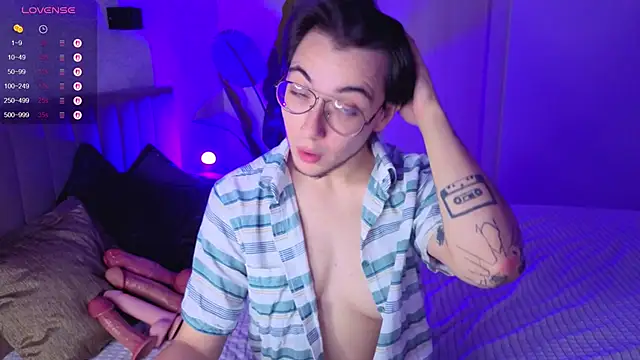 tyler bergg online show from September 24, 10:38 pm