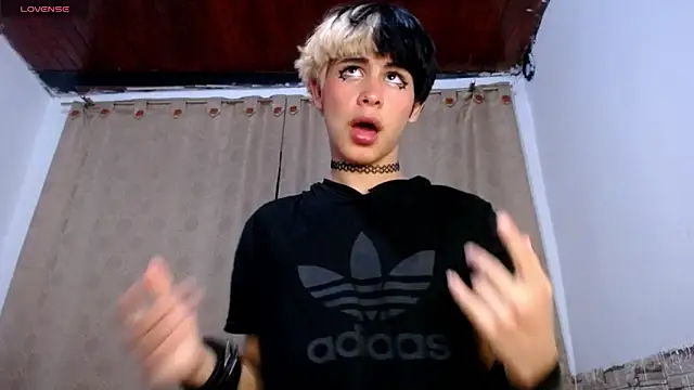 DaraKat18 online show from March 14, 4:16 am