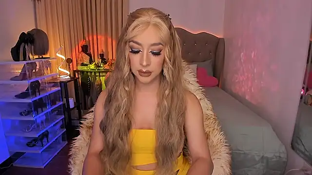 Dream Goddess online show from February 14, 9:49 am