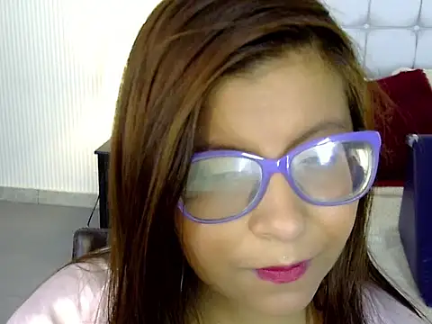 Snapshot of Amber_Rouge_ chatting on October 16, 12:16 pm Amber Rouge online show from October 16, 12:16 pm
