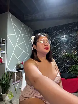 Snapshot of 1aquaticangel69 chatting on October 12, 8:22 pm 1aquaticangel69 online show from October 12, 8:22 pm