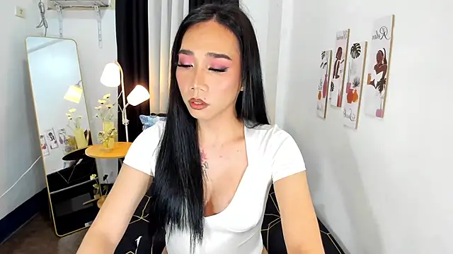 Snapshot of SexyAsianCockTS chatting on September 24, 4:29 am SexyAsianCockTS online show from September 24, 4:29 am