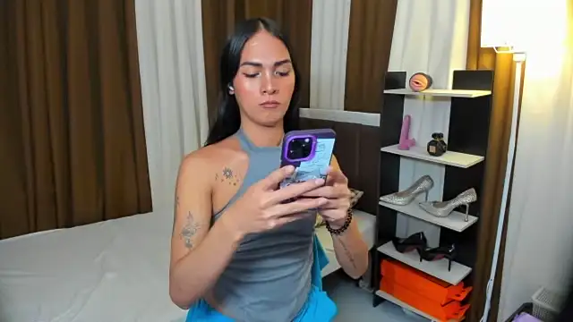 Sedictive Samantha online show from November 30, 5:48 pm