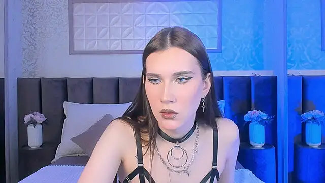 babyy gloria online show from October 22, 2:30 pm