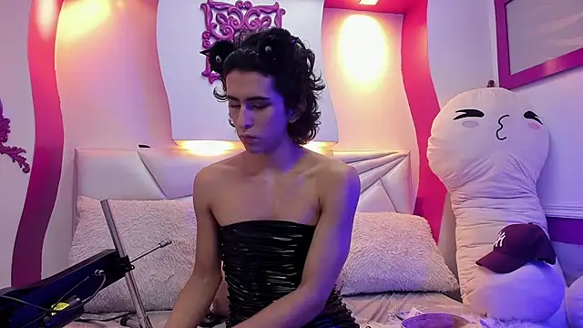 isa  fox online show from October 26, 3:41 pm