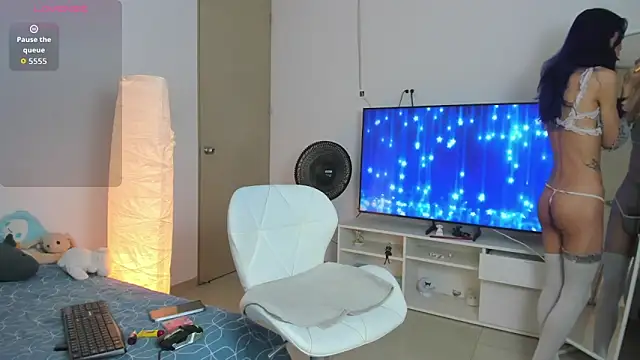 addison sparkle online show from March 28, 6:48 am