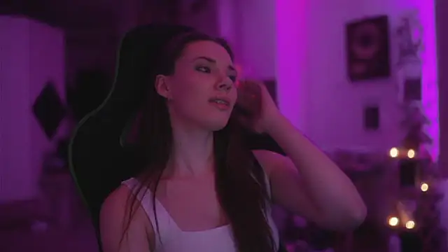 CandyStorm online show from April 4, 11:13 pm