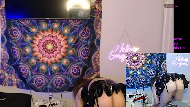 cinderellie online show from December 3, 4:50 am